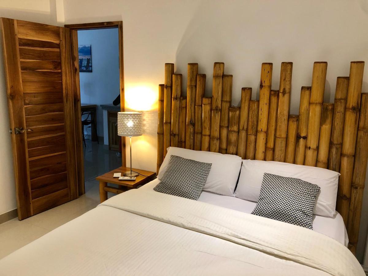 New Nautilus Lodge Puerto López Buitenkant foto